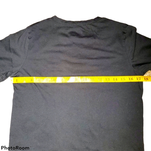Under Armour V-Neck Crop Sleeve Tee 389 - Picture 4 of 6